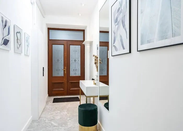 Διαμέρισμα Berthelot King's With Courtyard *