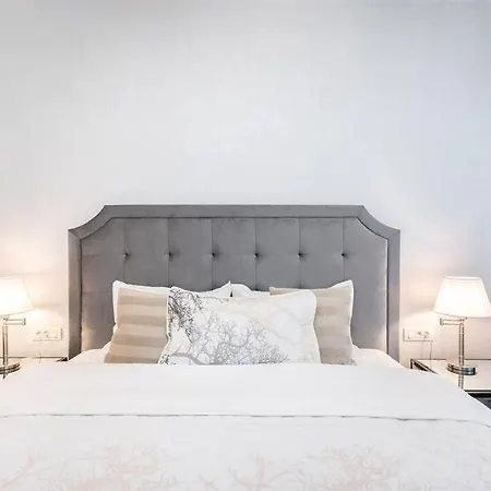 Appartement Berthelot King's With Courtyard *