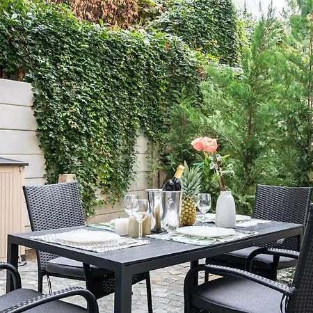 Berthelot King's With Courtyard * Boekarest