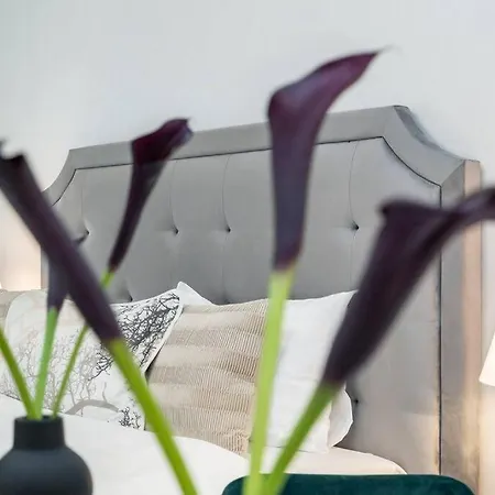 Berthelot King's With Courtyard *