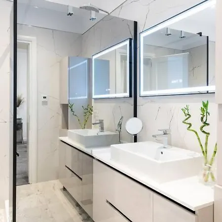 Berthelot King's With Courtyard * Βουκουρέστι