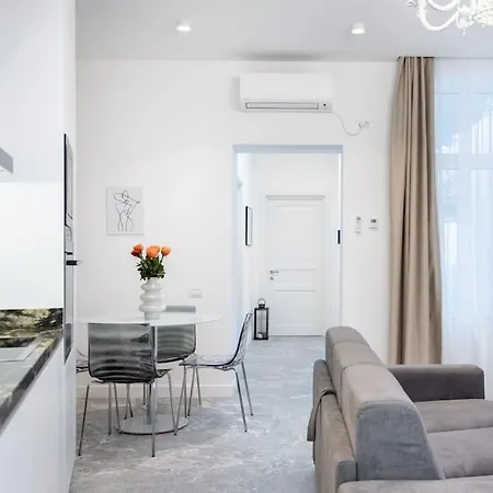 Berthelot King's With Courtyard * Βουκουρέστι