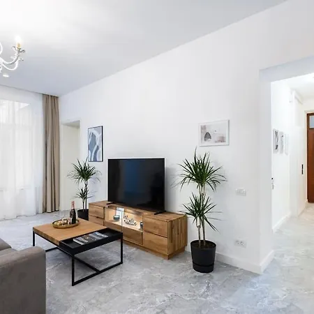 Berthelot King's With Courtyard בוקרשט