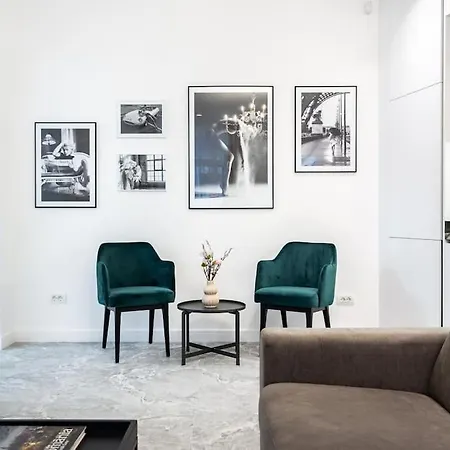 Berthelot King's With Courtyard *