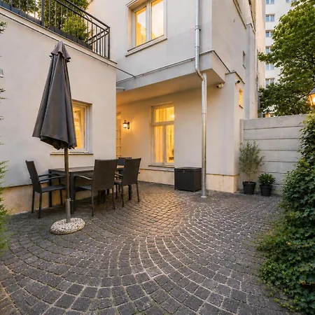 Berthelot King's With Courtyard * Bucharest