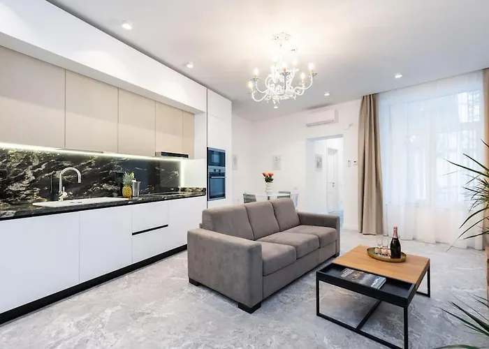 Berthelot King's With Courtyard Appartement Bucarest