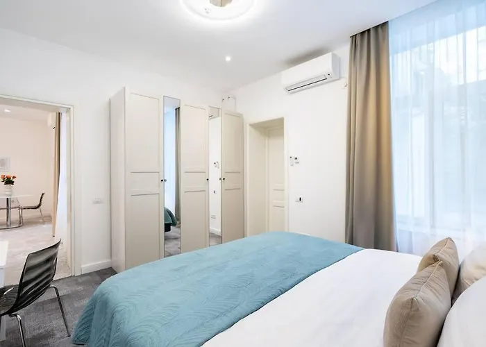 Berthelot King's With Courtyard Bucureşti