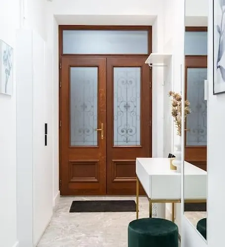 Berthelot King's With Courtyard * Bucureşti