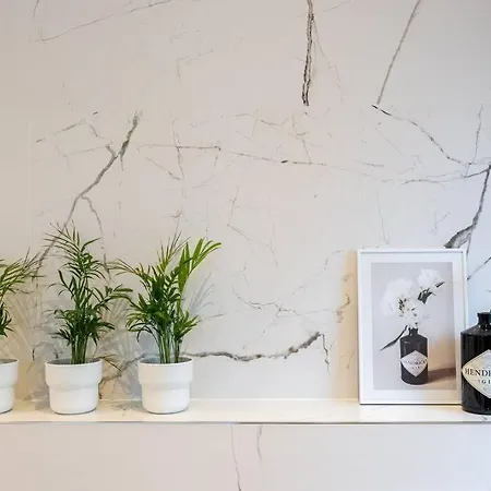 公寓 Berthelot King's With Courtyard *