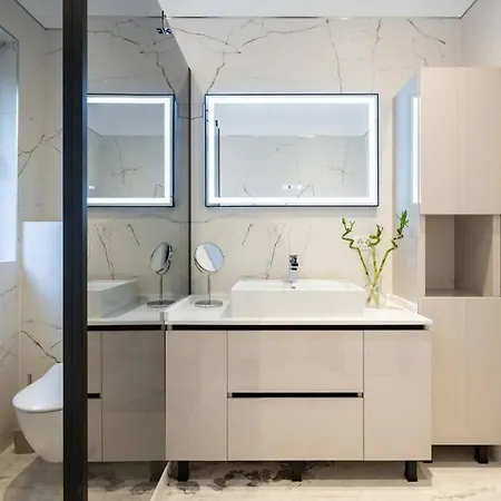 公寓 Berthelot King's With Courtyard