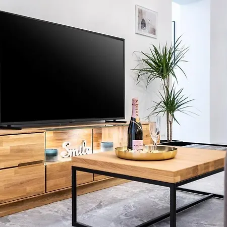 Berthelot King's With Courtyard Appartamento Bucarest